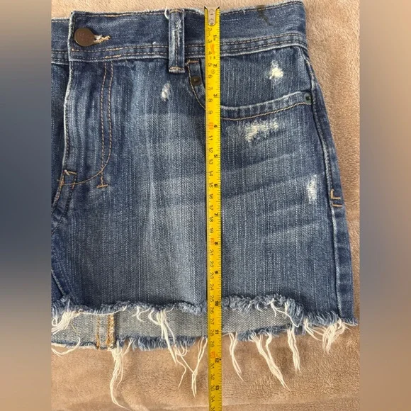 Hollister Distressed Denim Mini Skirt Blue Frayed Hem Size 5 - Picture 12 of 13